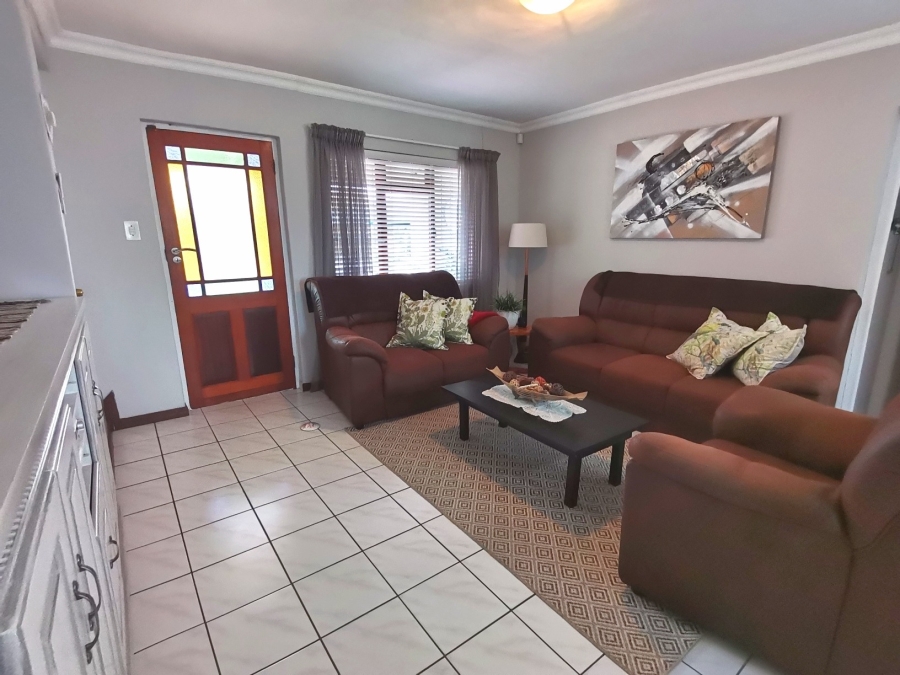 4 Bedroom Property for Sale in Onrus Western Cape